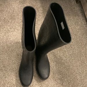 Ugg Rain Boots like new
